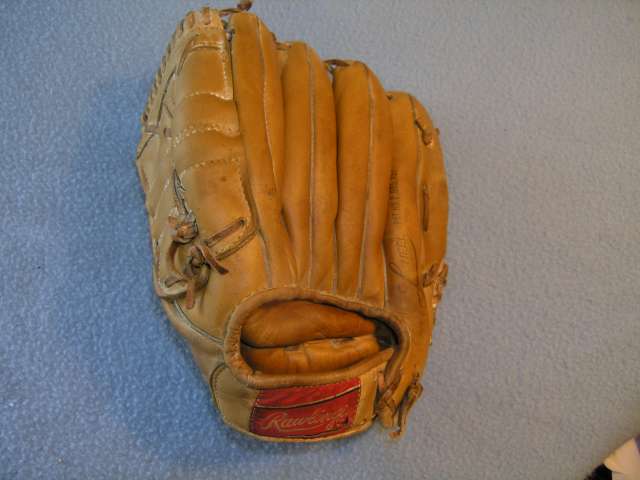 Mickey Mantle Rawlings XPG26 Back